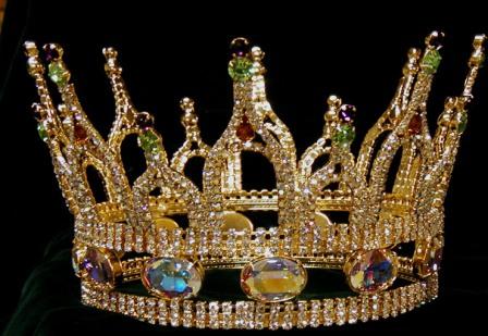 Now I'm in search of a different kind of crown...a crown of righteousness. It isn't an easy quest but one day it will be worth it!