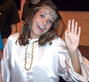 Princess Jasmine (aka Molly) waves to her fans after the show.