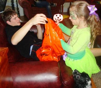 She even shared her candy with Uncle Grant.