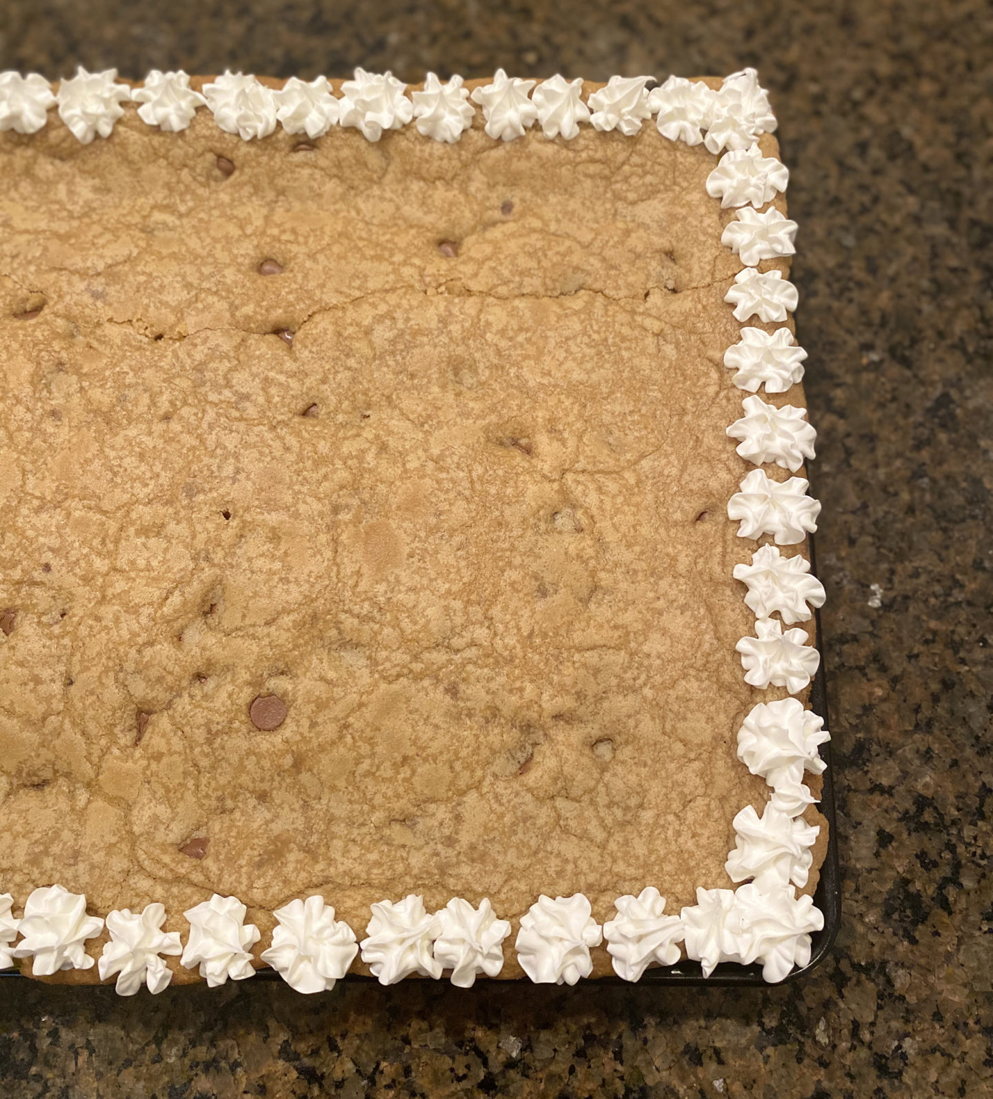 chocolate chip cookie cake