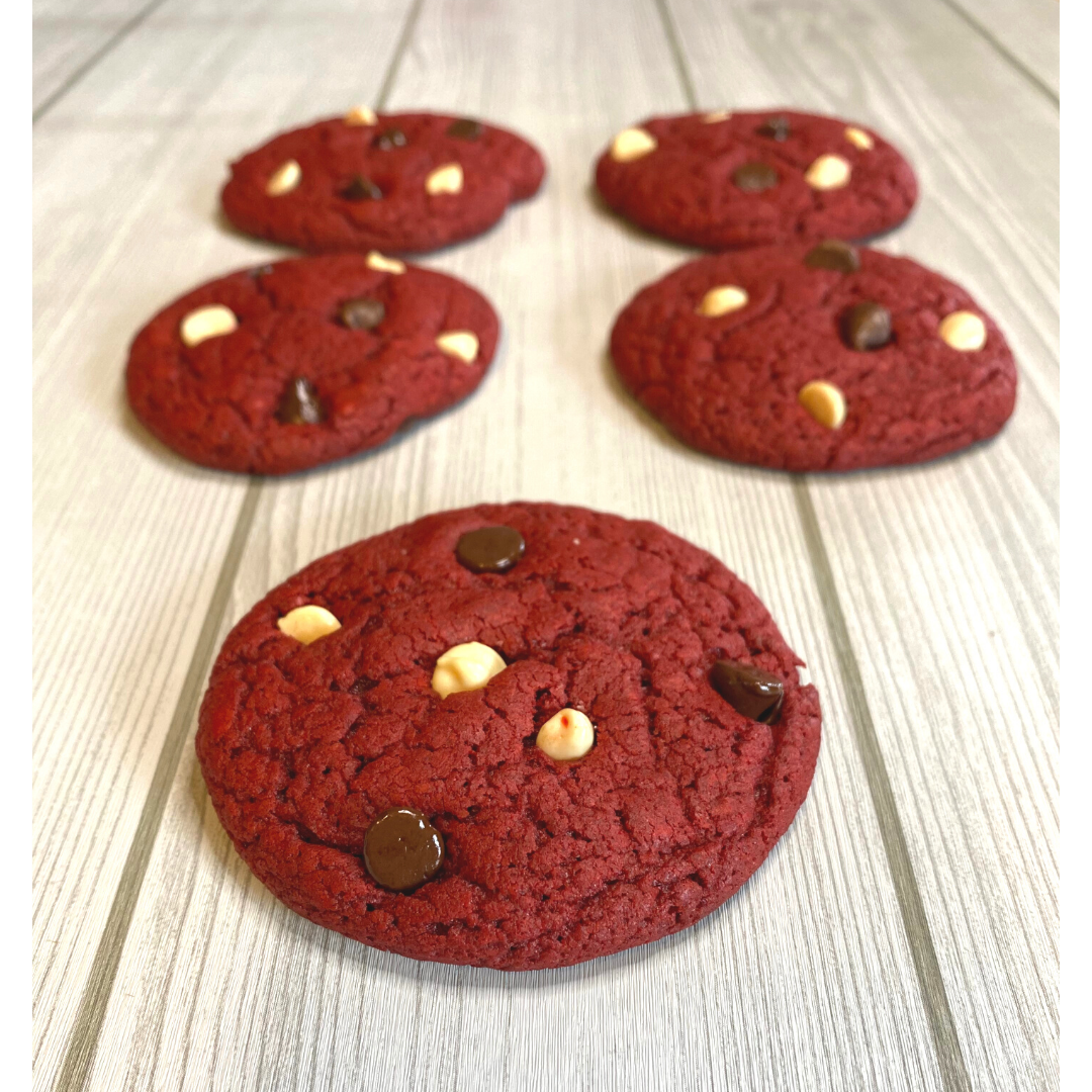 5 red velvet chocolate chip cookies