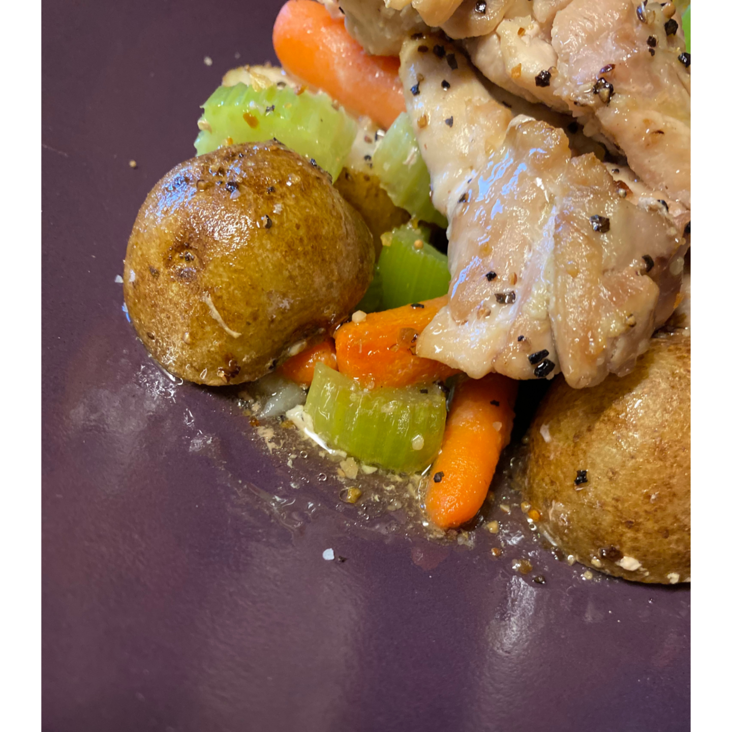 close up of garlic chicken and vegetables