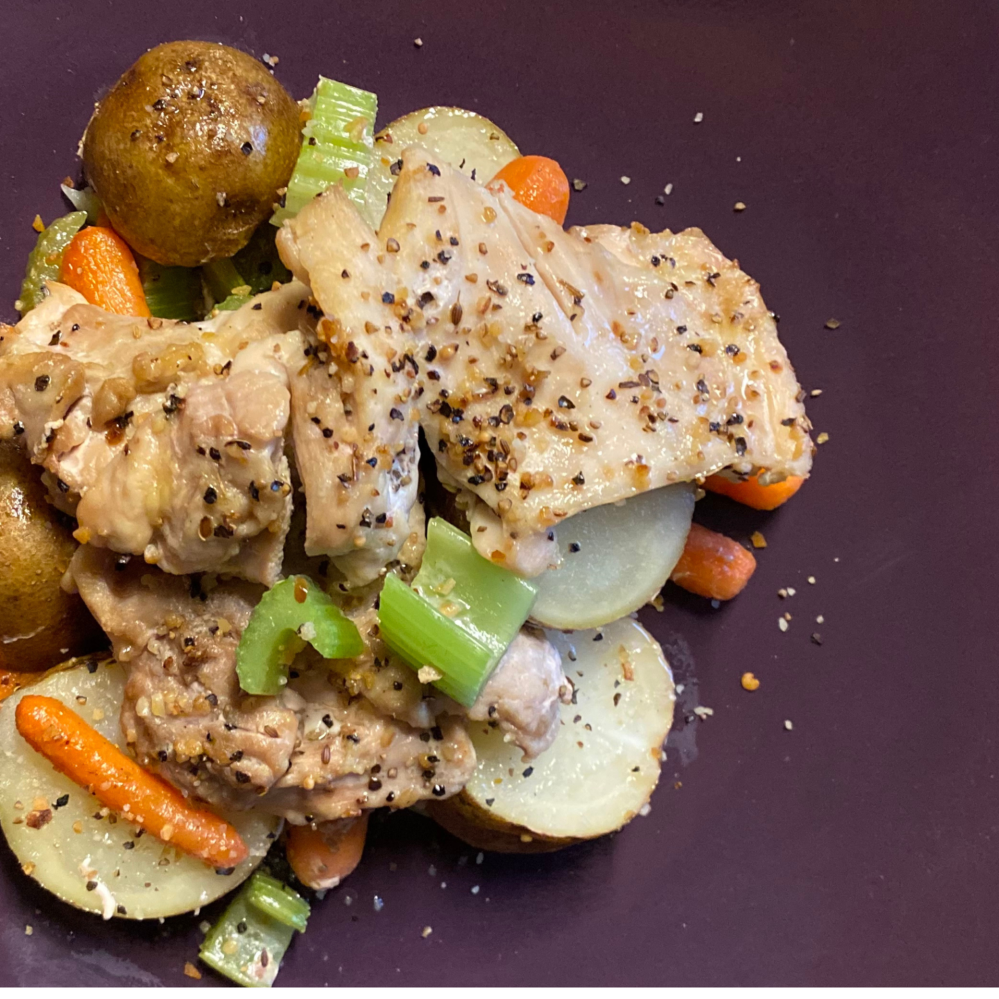 garlic chicken and vegetables on plate
