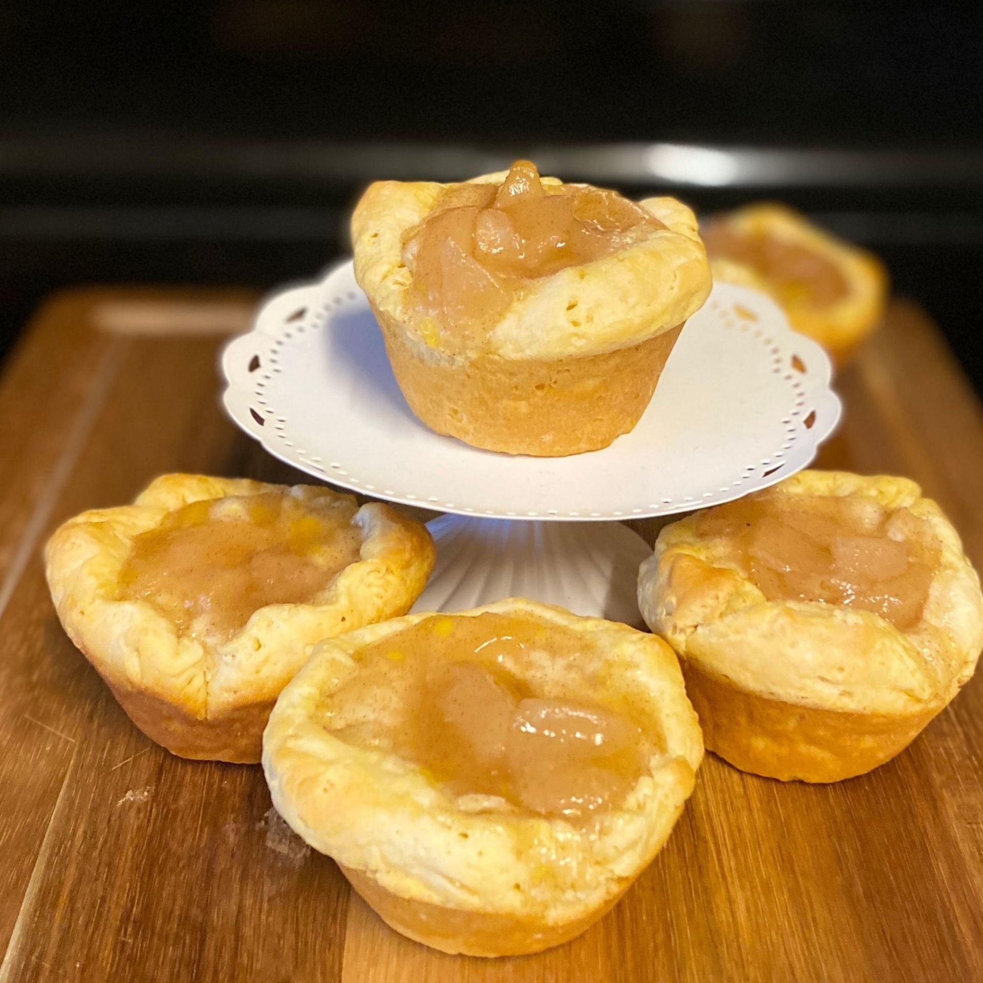 Easy Apple Pie Biscuit Bites