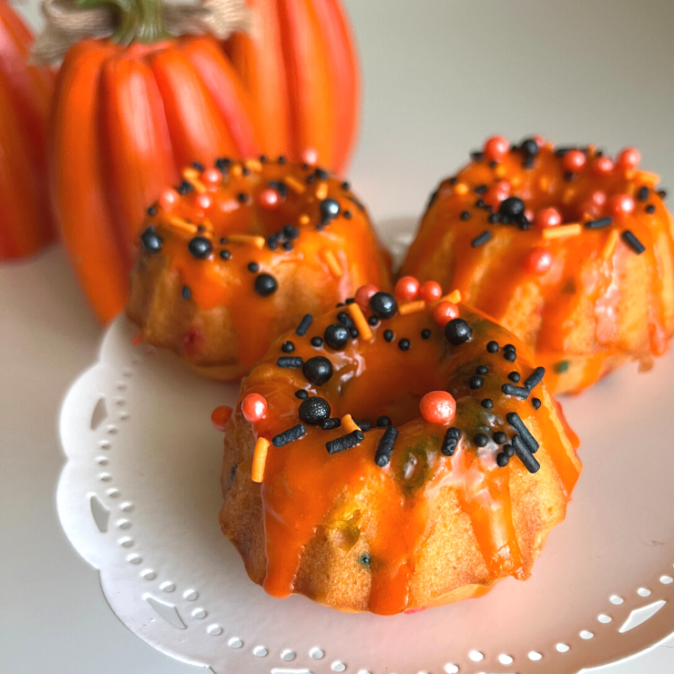 Halloween Mini Bundt Cakes